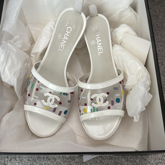Chanel 19S multicolor patent pool slides - Picture 1 of 2